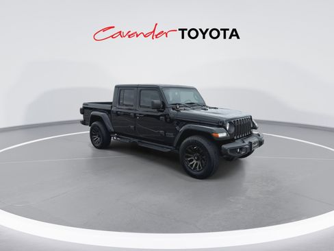 Used 2021 Jeep Gladiator Sport w/ Quick Order Package 24Q 80Th AWD/4WD image 2