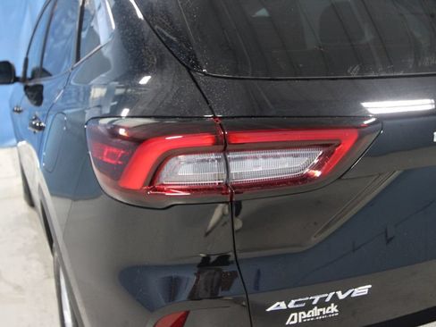 Used 2023 Ford Escape Active AWD/4WD image 33