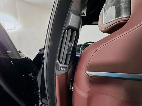 New 2025 BMW 760i xDrive w/ Executive Package image 25