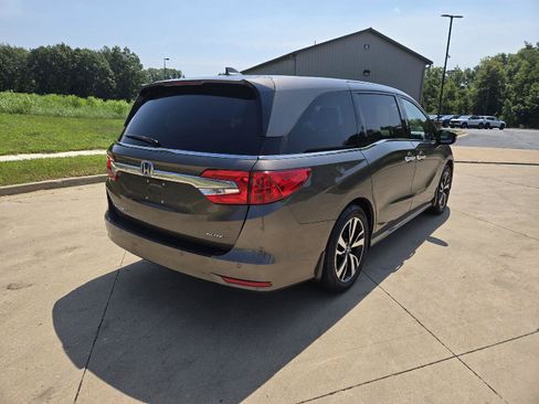 Used 2020 Honda Odyssey Elite image 3