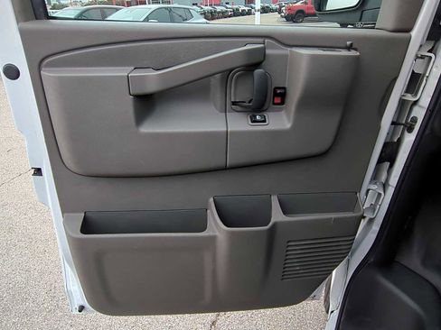 Used 2022 Chevrolet Express 2500 Extended w/ Driver Convenience Package image 19