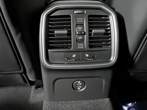 New 2026 Porsche Macan S image 34