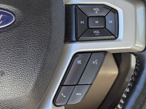 Used 2017 Ford F150 Lariat w/ Equipment Group 502A Luxury AWD/4WD image 27
