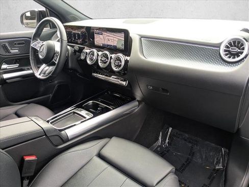 Certified 2025 Mercedes-Benz GLA 250 4MATIC image 22