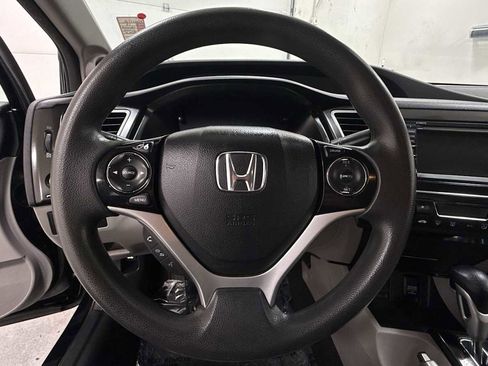 Used 2013 Honda Civic Hybrid Sedan image 16