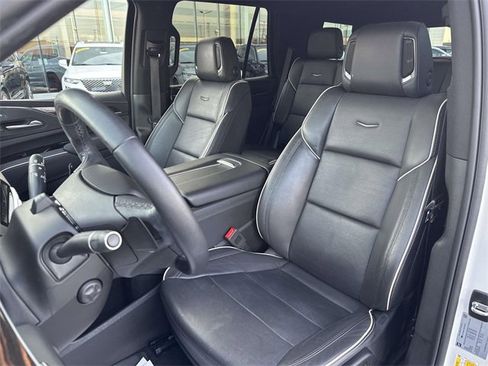 Certified 2024 Cadillac Escalade Premium Luxury w/ LPO, Floor Liner Package image 19