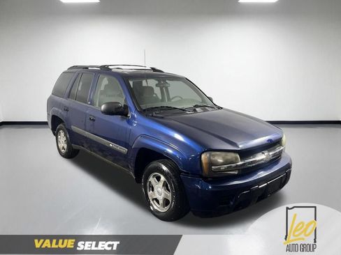 Used 2004 Chevrolet TrailBlazer LS w/ LS Preferred Equipment Group AWD/4WD image 4