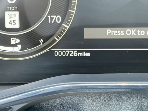 Used 2026 Jaguar F-PACE R-Dynamic S image 12