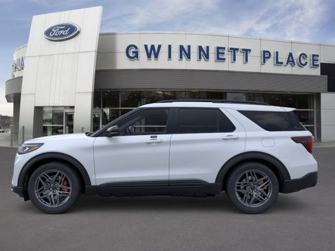 New 2026 Ford Explorer ST image 3