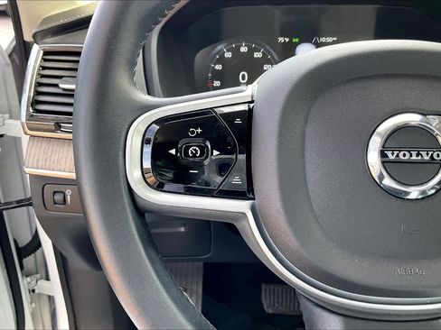 Used 2021 Volvo XC90 T6 Inscription image 17