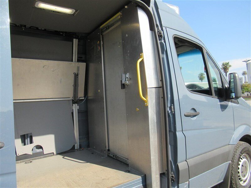 Used 2018 Mercedes-Benz Sprinter 2500 image 13