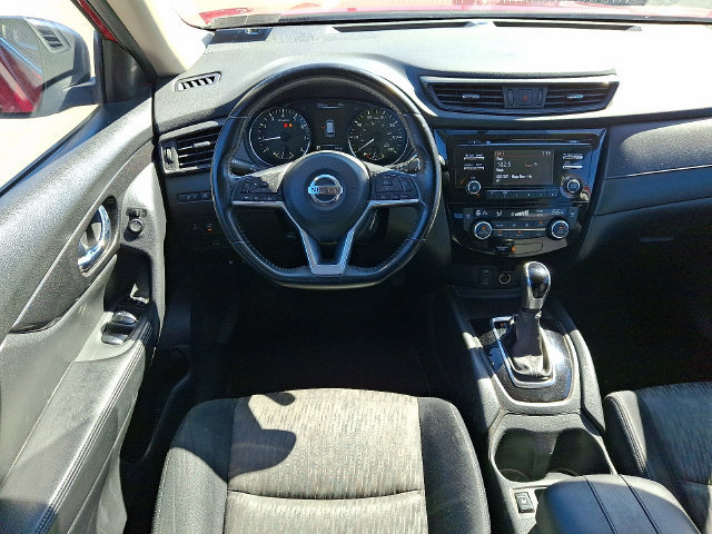 Used 2017 Nissan Rogue SV AWD/4WD image 11