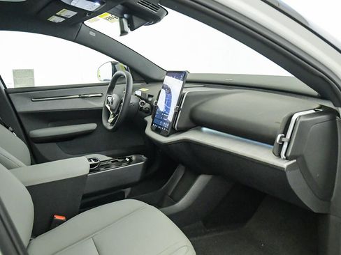 New 2026 Volvo EX30 Cross Country Ultra image 16
