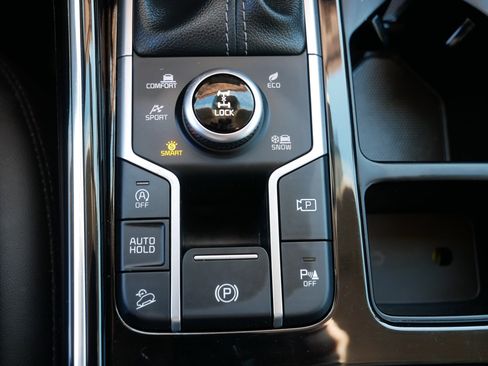 Certified 2023 Kia Sorento SX image 31