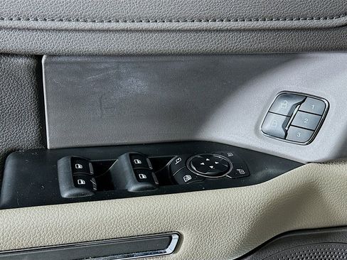 Used 2020 Ford Expedition XLT w/ Equipment Group 202A image 19