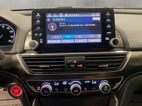 Used 2018 Honda Accord Sport image 16