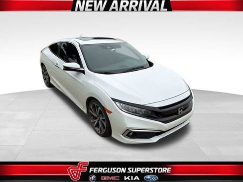 Used 2019 Honda Civic Touring image 1