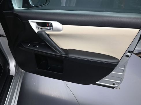 Used 2013 Lexus CT 200h w/ Premium Pkg w/Navigation FWD image 36