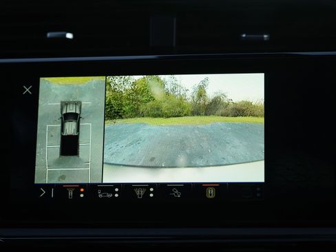 Used 2026 GMC Sierra 2500 AT4 w/ AT4 Premium Plus Package image 34