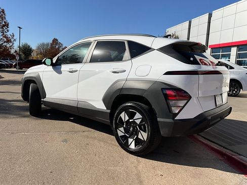 Used 2025 Hyundai Kona SEL image 8