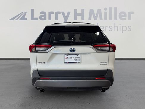 Certified 2021 Toyota RAV4 Limited image 4