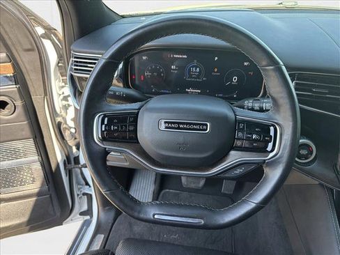 Used 2022 Jeep Grand Wagoneer Series I image 11