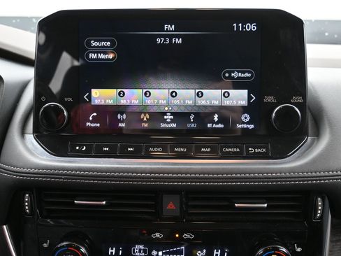 Used 2021 Nissan Rogue SL w/ Premium Package image 16