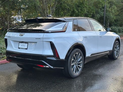 New 2026 Cadillac Lyriq Premium Sport image 5