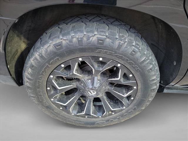 Used 2021 GMC Yukon AT4 w/ AT4 Premium Plus Package AWD/4WD image 11