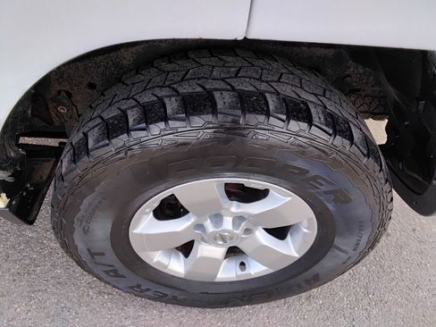 Used 2012 Nissan Xterra PRO-4X w/ Pro-4x Leather Pkg image 8