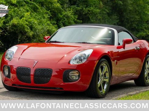 Used 2007 Pontiac Solstice GXP w/ Premium Package RWD image 17