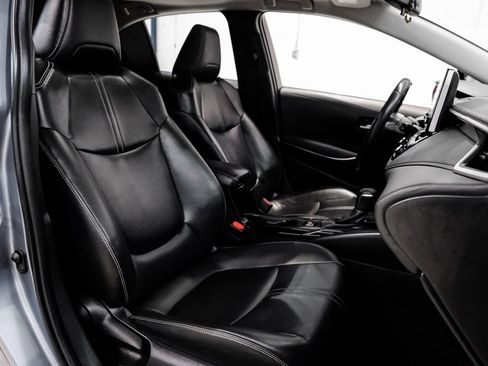 Used 2020 Toyota Corolla XLE image 44