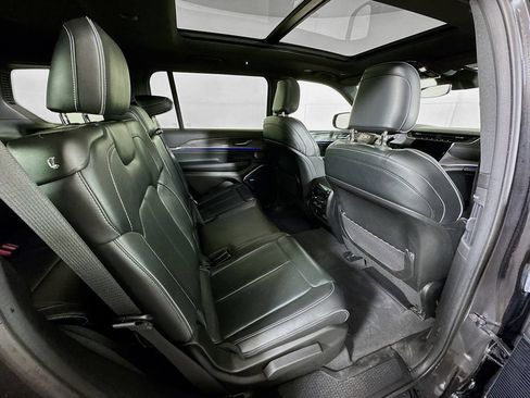 Used 2022 Jeep Grand Cherokee L Overland AWD/4WD image 30