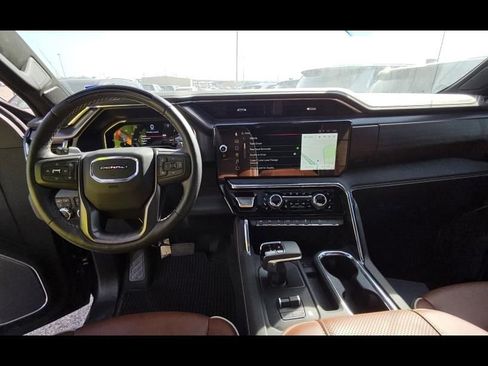 Used 2025 GMC Sierra 1500 Denali Ultimate image 3