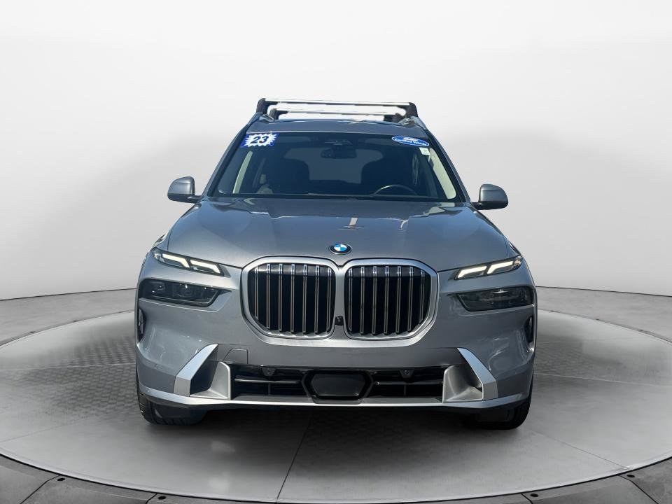 Used 2023 BMW X7 xDrive40i w/ Premium Package AWD/4WD image 2