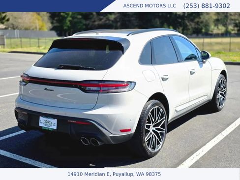 Used 2023 Porsche Macan w/ Premium Package Plus AWD/4WD image 5