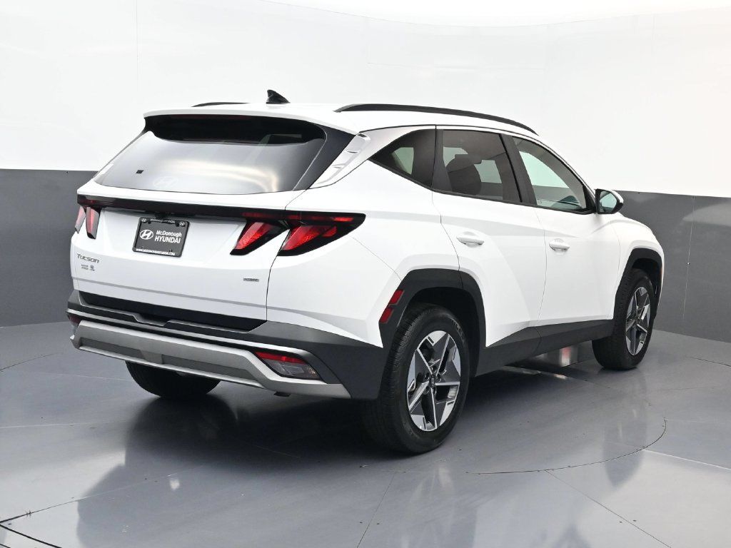 Certified 2025 Hyundai Tucson SEL AWD/4WD image 4