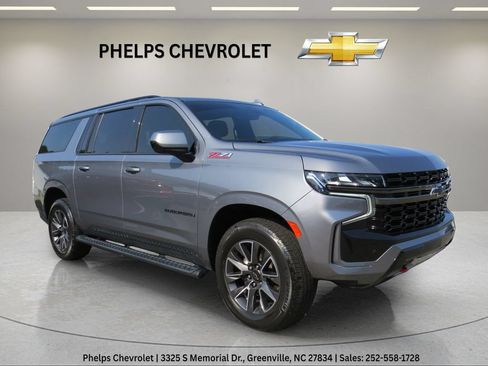 Certified 2022 Chevrolet Suburban Z71 AWD/4WD image 3