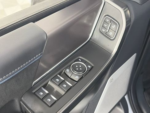 Certified 2025 Ford F150 Platinum w/ Equipment Group 702A High image 27