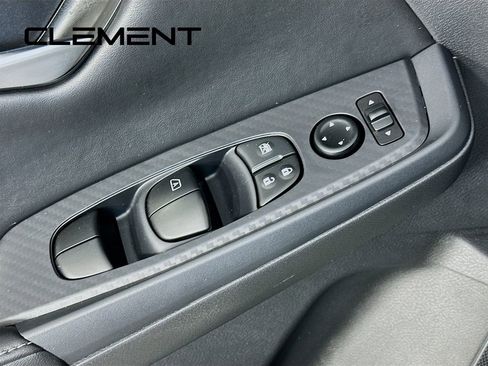 Used 2025 Nissan Sentra SV FWD image 24
