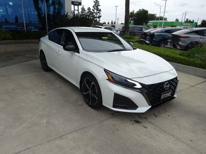 Used 2023 Nissan Altima 2.5 SR