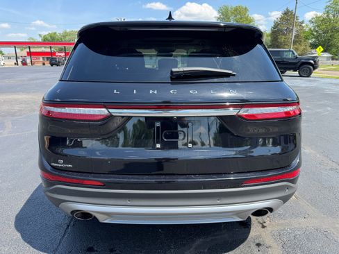 Used 2022 Lincoln Corsair Reserve AWD/4WD image 6