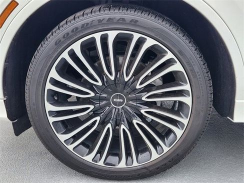New 2025 Lincoln Aviator Black Label image 11