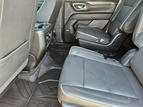 Used 2024 Chevrolet Tahoe Premier AWD/4WD image 31