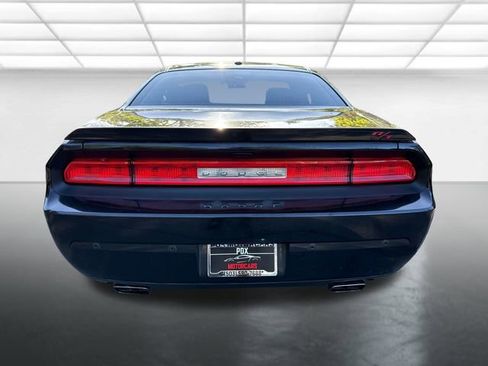 Used 2014 Dodge Challenger R/T Plus RWD image 4