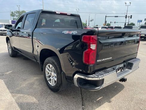 Used 2023 Chevrolet Silverado 1500 LT AWD/4WD image 4