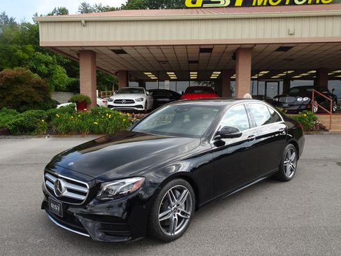 Used 2020 Mercedes-Benz E 350 4MATIC Sedan w/ Driver Assistance Package image 5