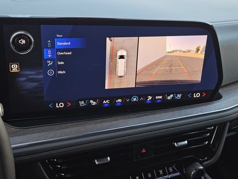 New 2026 Chevrolet Suburban High Country w/ Sun And Tow Package AWD/4WD image 20