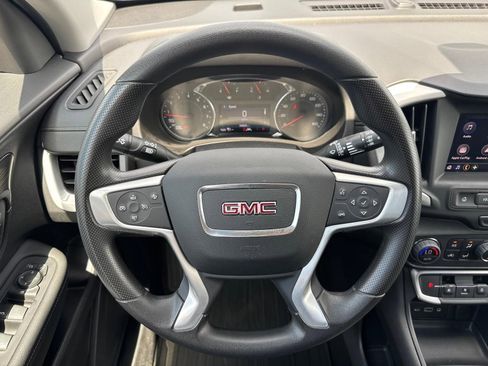 Used 2024 GMC Terrain SLE w/ Driver Convenience Package AWD/4WD image 9