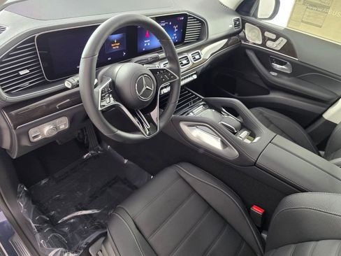 New 2026 Mercedes-Benz GLS 450 4MATIC image 7